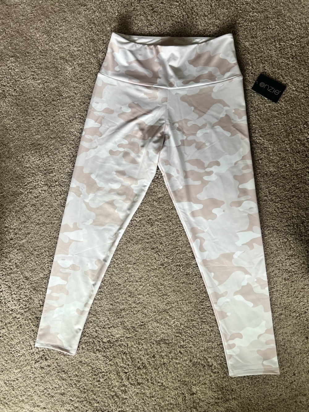 Onzie High Rise Midi Legging White and Beige Camo XL - NWT